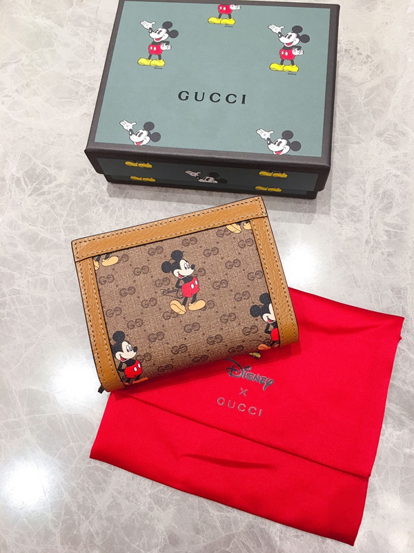 グッチ財布 レプリカ側面デザイン